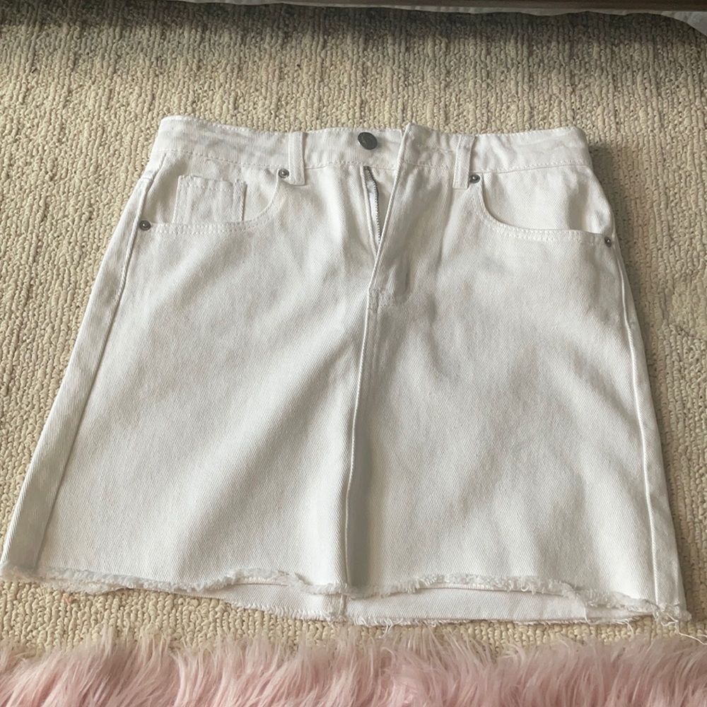 Mud pie white denim skirt